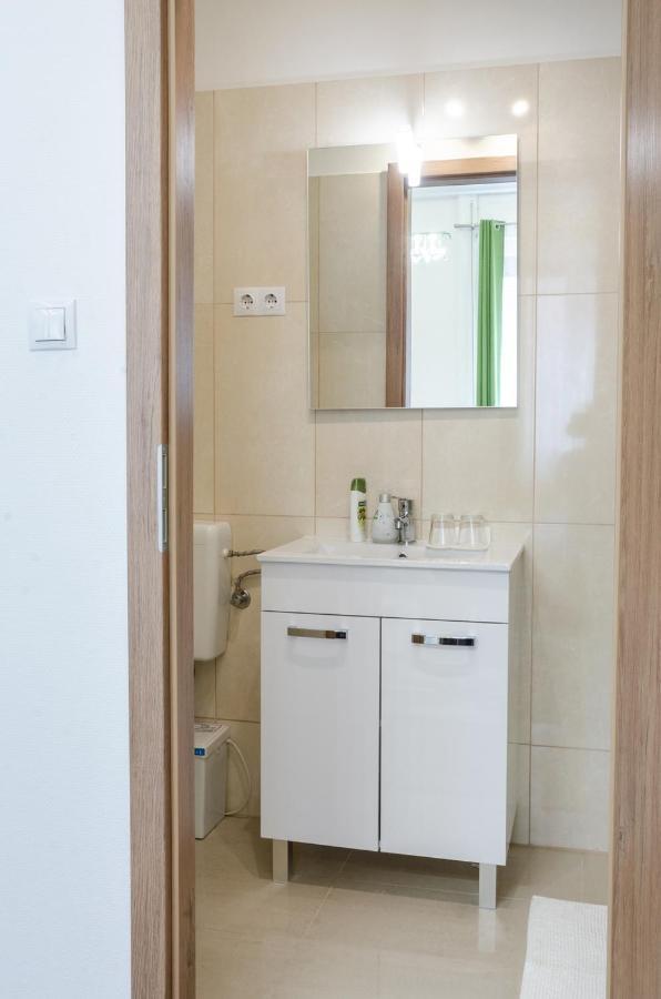 3 En Suit Bedroom Flat In The Main Centre For 6Ppl, 3Bdr,3Bthr,Ac Budapest Exterior foto